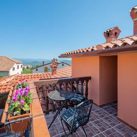 Feriehus 3 Bedroom Amazing In Vižinada