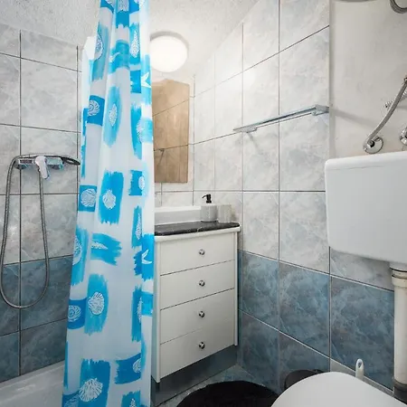 Feriehus 3 Bedroom Amazing In Vižinada